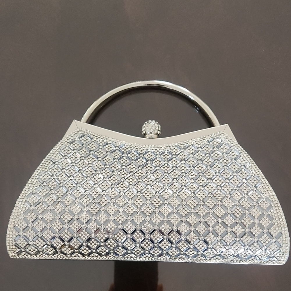 Rhinestone, Silver Blingy Crystals, Metallic Clutch Convertible Crossbody Purse.